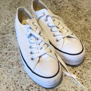 Converse Hi/Lo Platform Chucks size 6.5 White